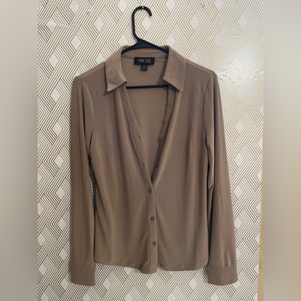Silk polyester button up blouse